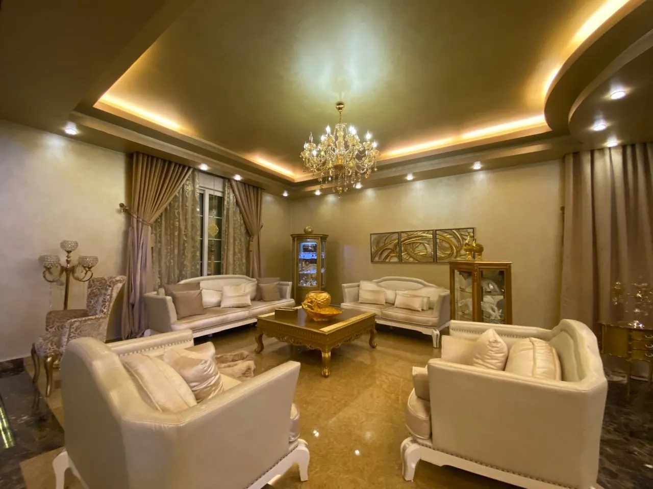 Villa in Ksara, Zahle with Breathtaking Full Panoramic View — الصورة 3