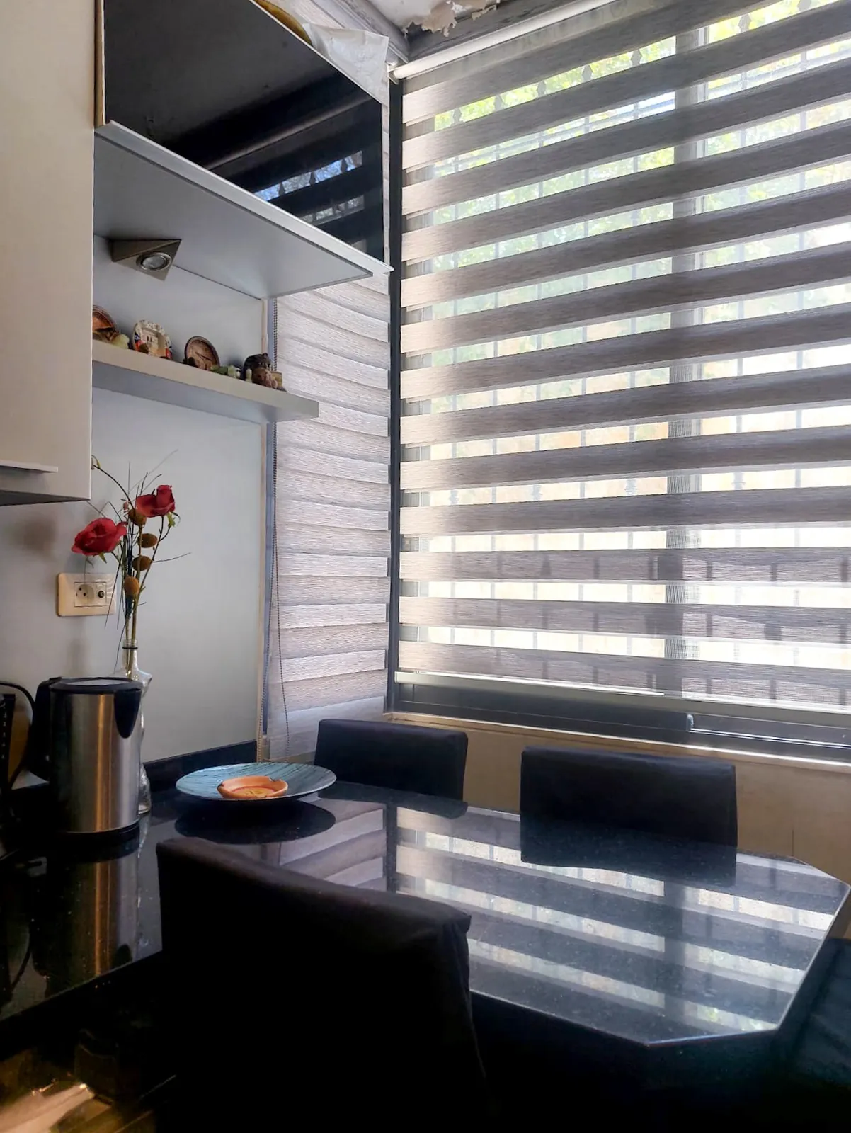 Fully Decorated Apartment in Zikrit, Metn with Mountain View — الصورة 5