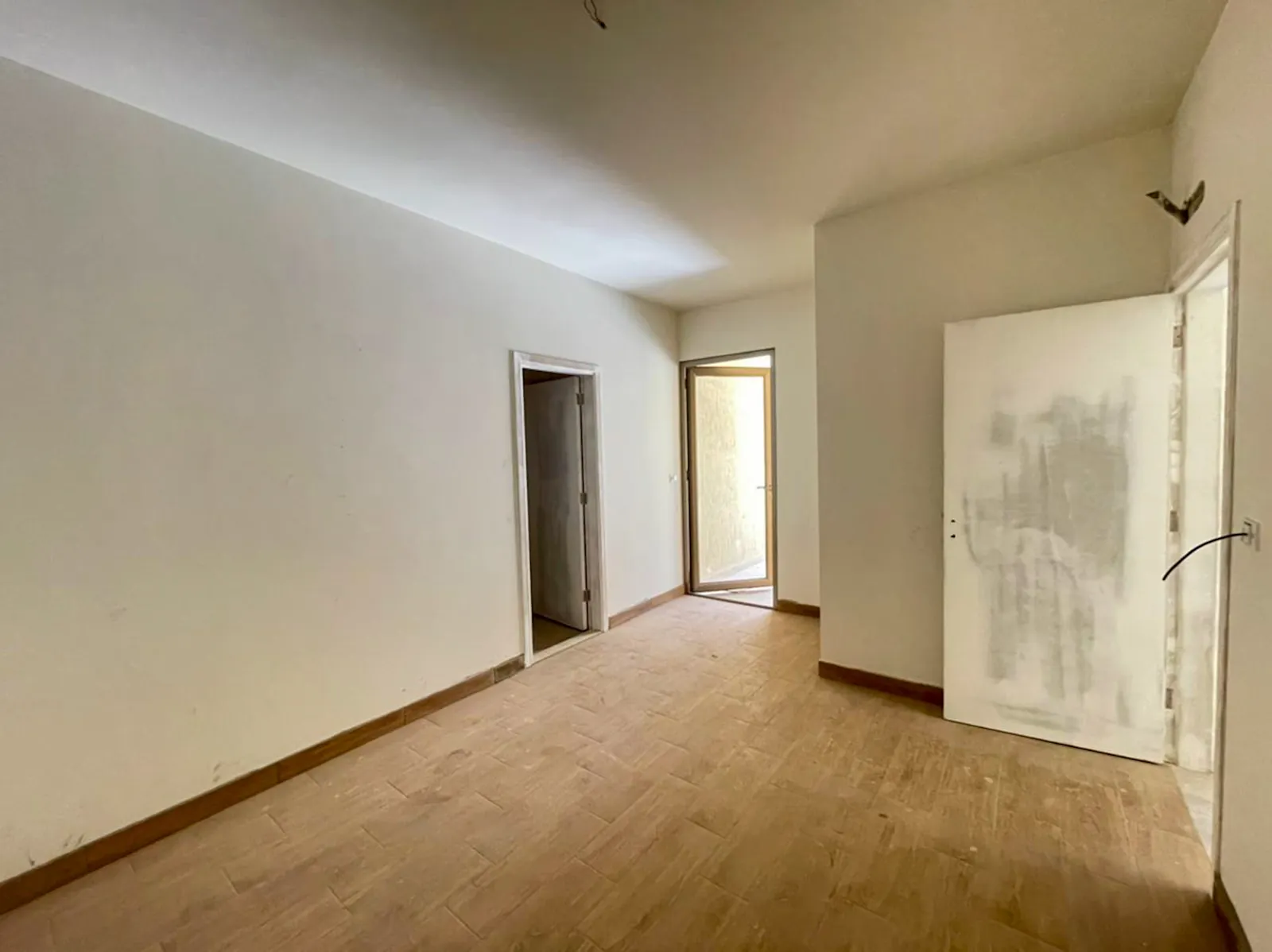 Payment Facilities-Apartment in Ain Alak, Metn with Terrace — الصورة 4