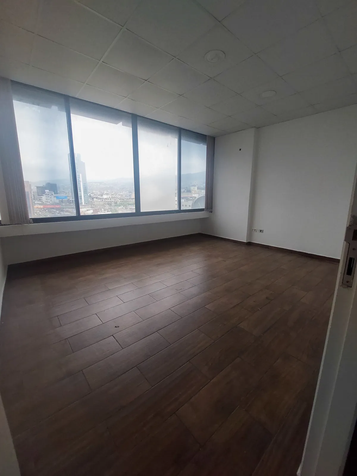Prime Location Office in Bauchrieh, Metn — photo 4
