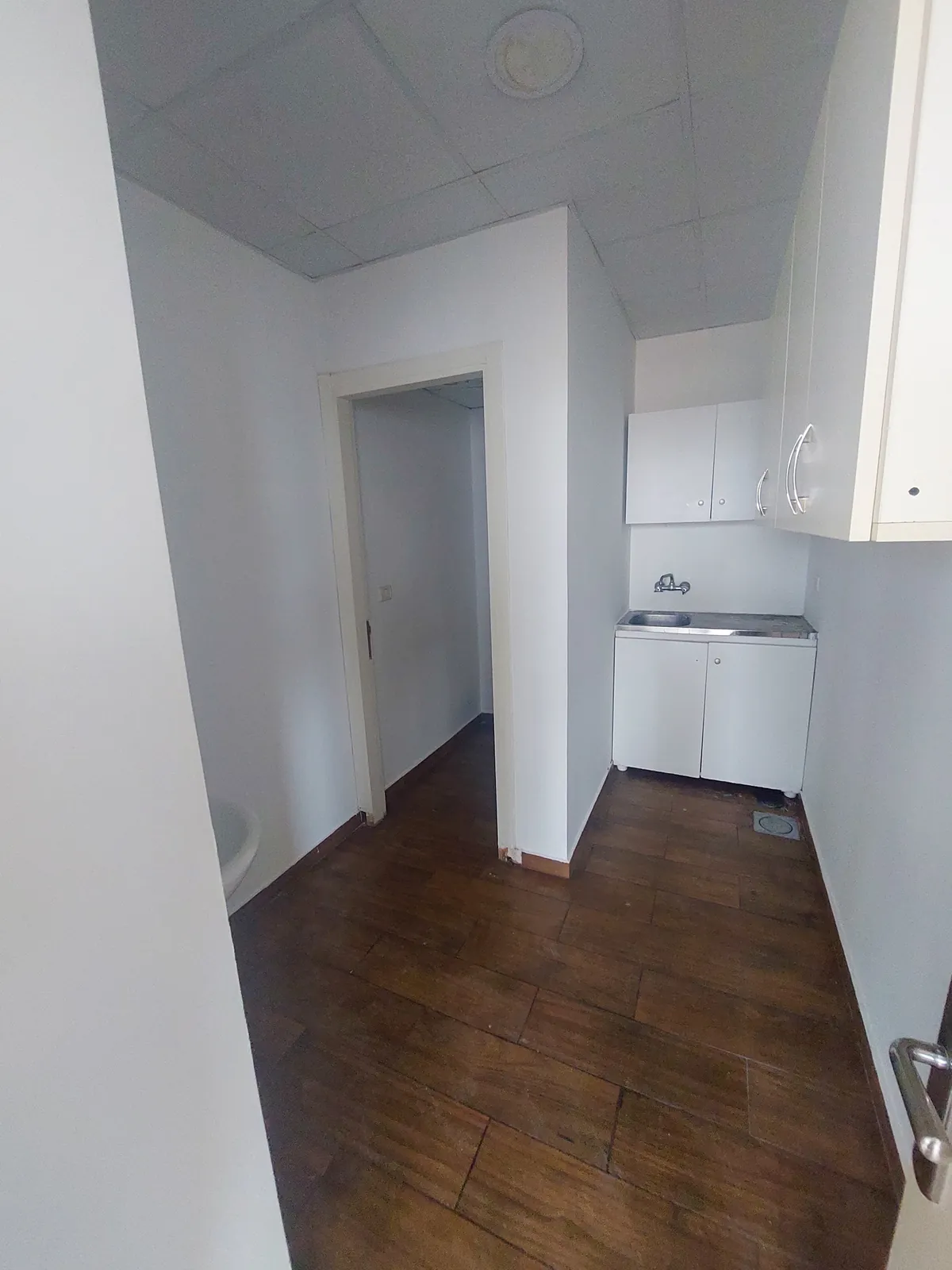 Prime Location Office in Bauchrieh, Metn — photo 5