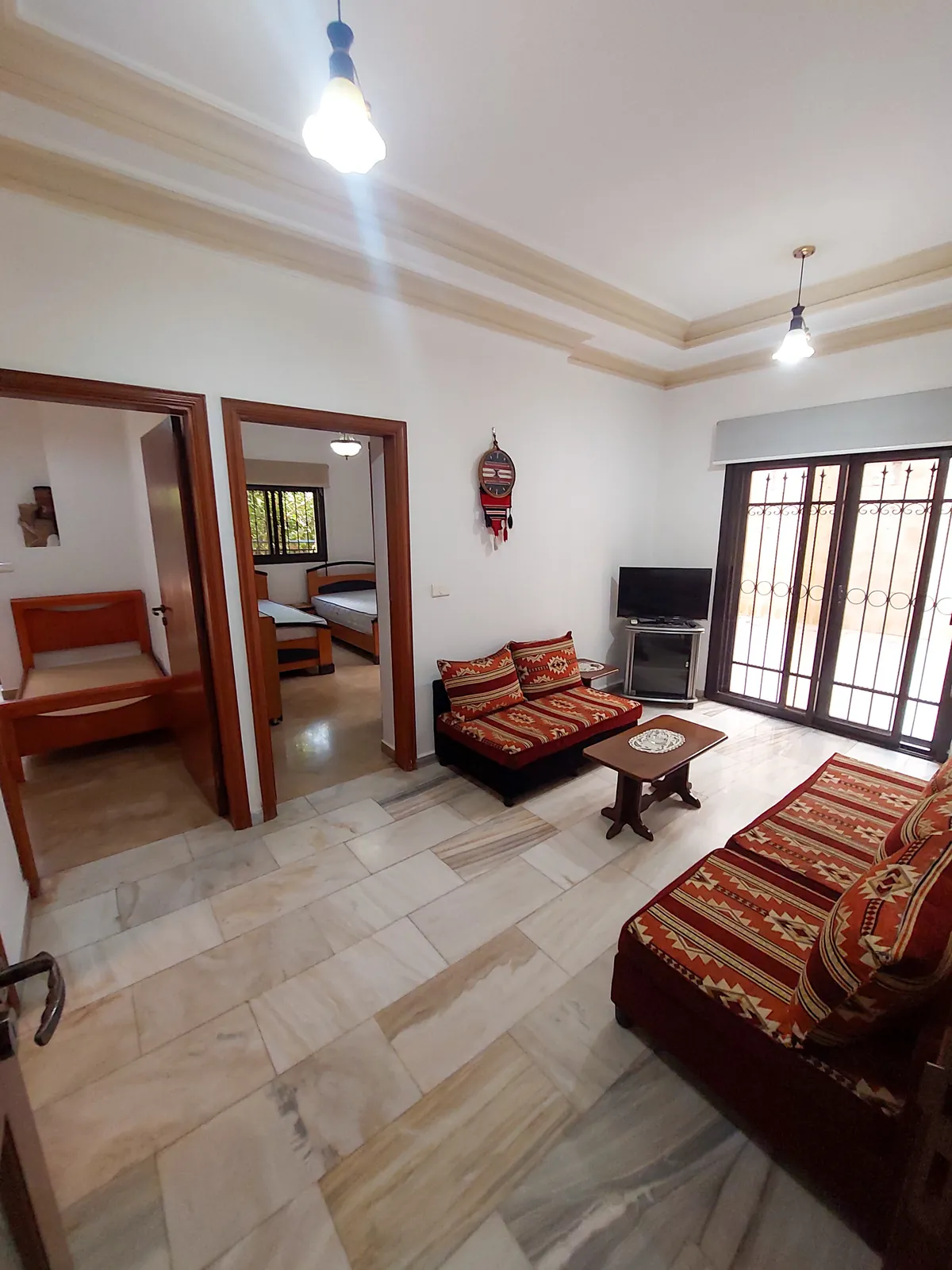 Fully Furnished Apartment in Aoukar, Metn + Terrace — photo 2