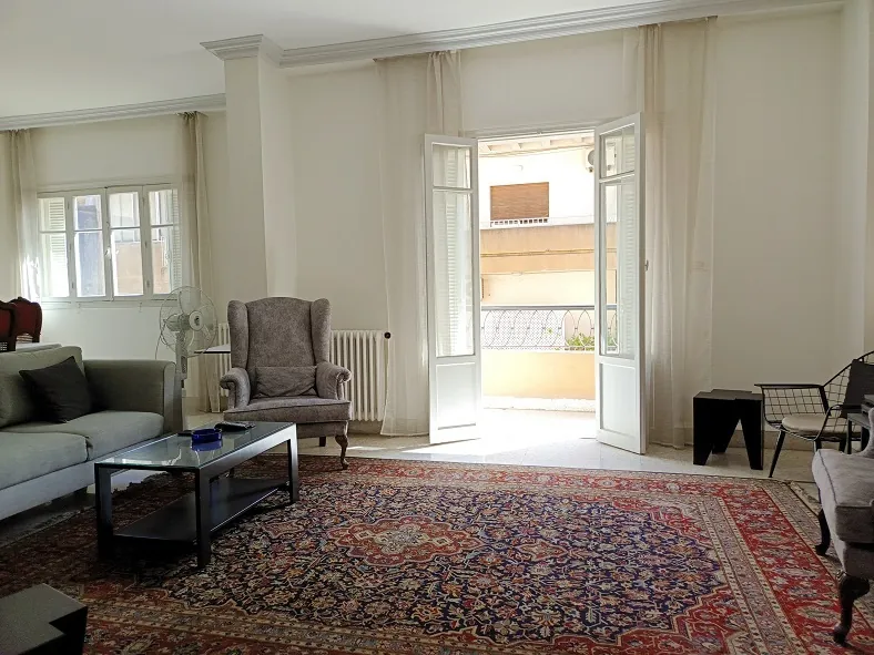 Renovated & Fully Furnished Apartment for Rent in Achrafieh, Beirut — الصورة 2
