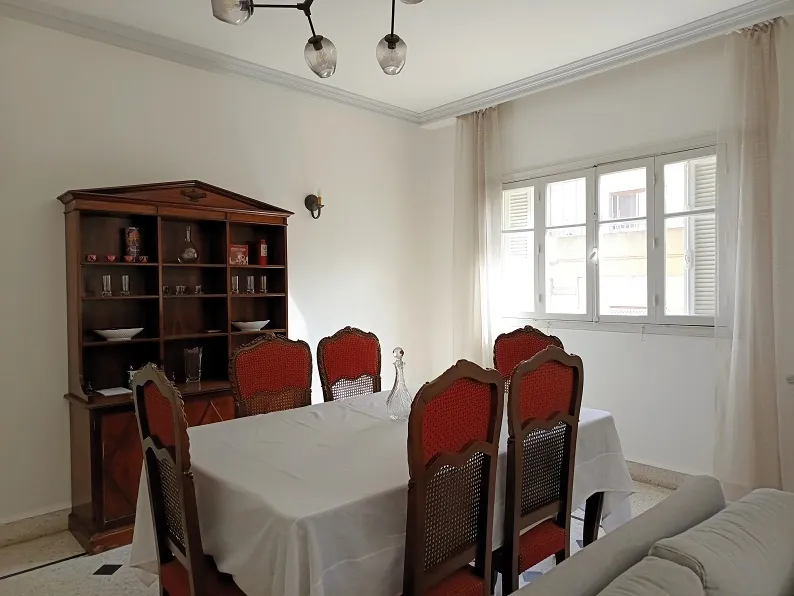 Renovated & Fully Furnished Apartment for Rent in Achrafieh, Beirut — الصورة 3