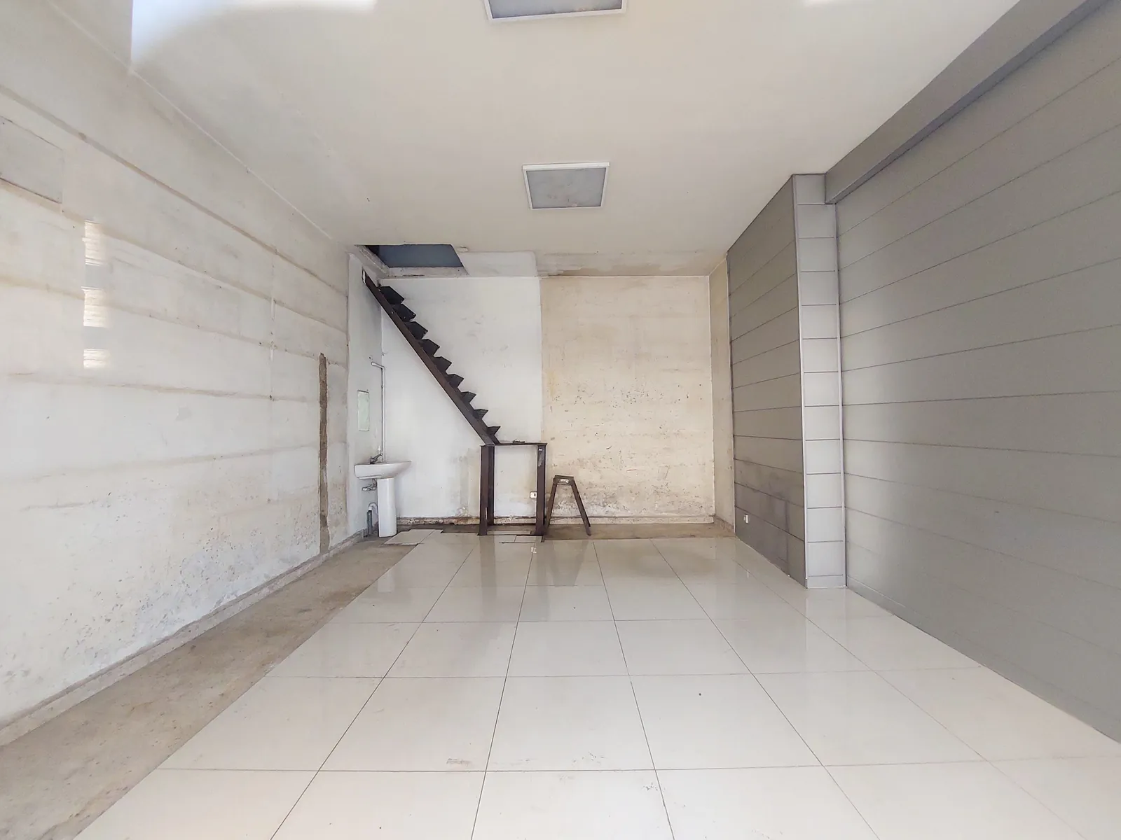 Prime Location Shop in Mtayleb, Metn