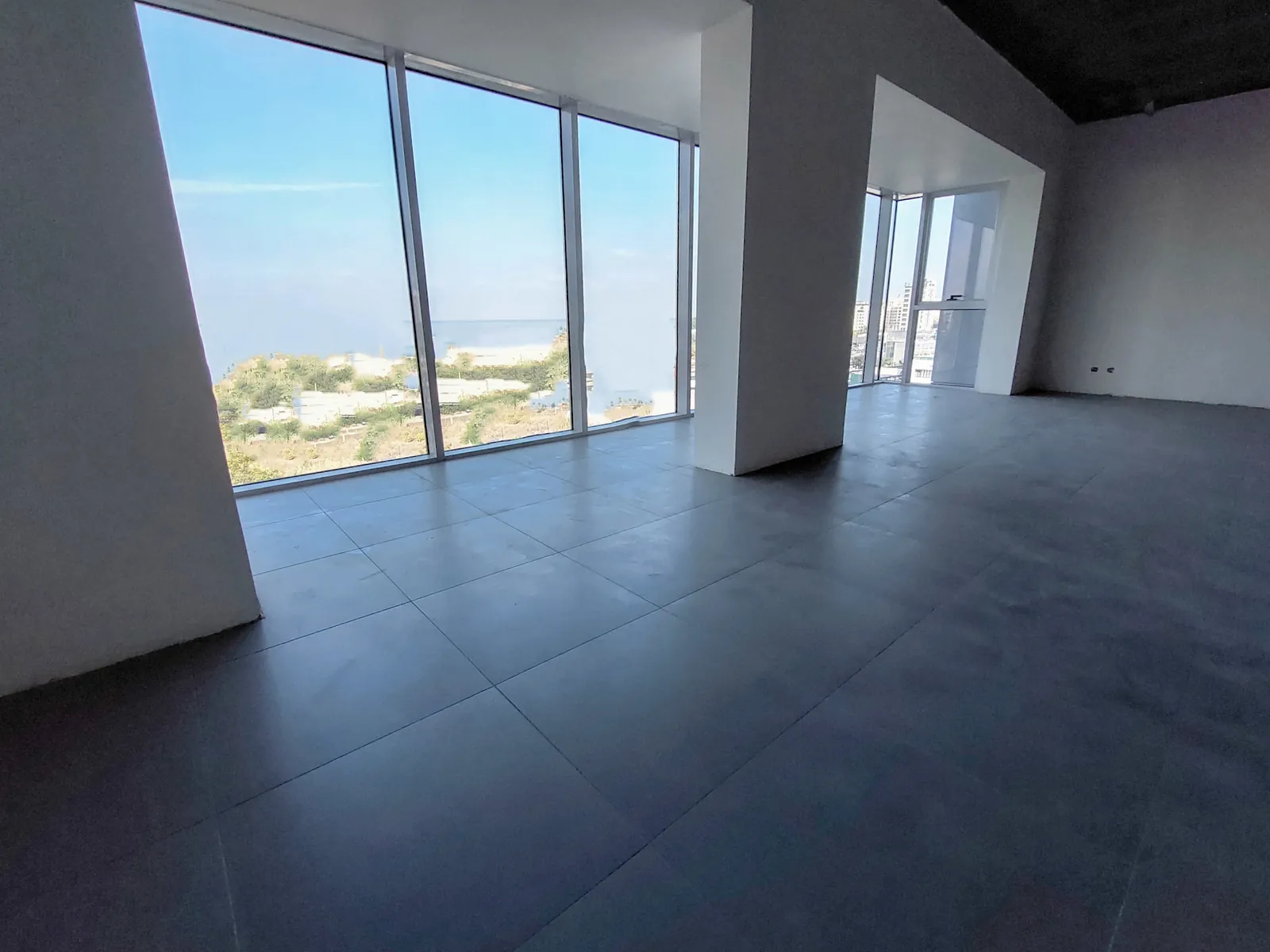 Prime Location High-End Office in Naccache, Metn — الصورة 2