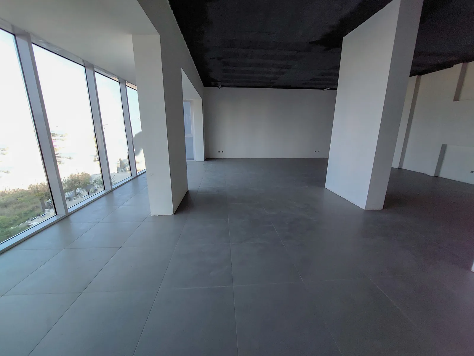 Prime Location High-End Office in Naccache, Metn — الصورة 3