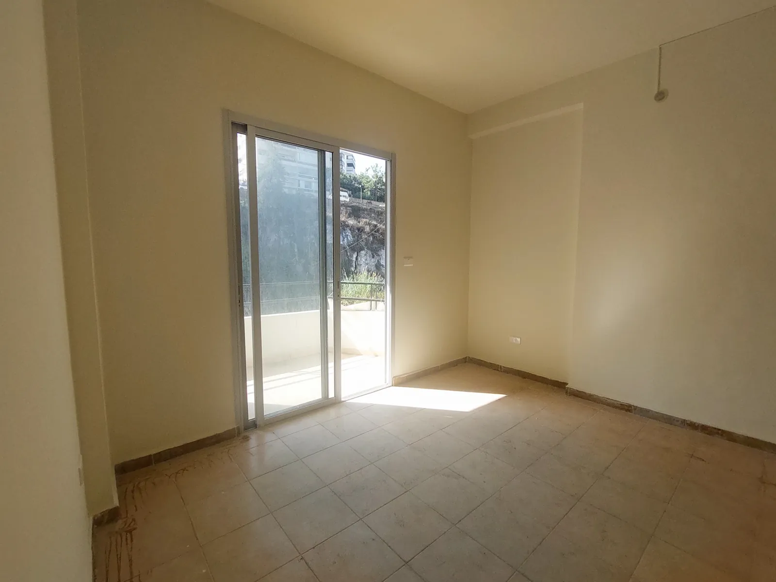 Prime Location Office in Mtayleb, Metn — الصورة 2
