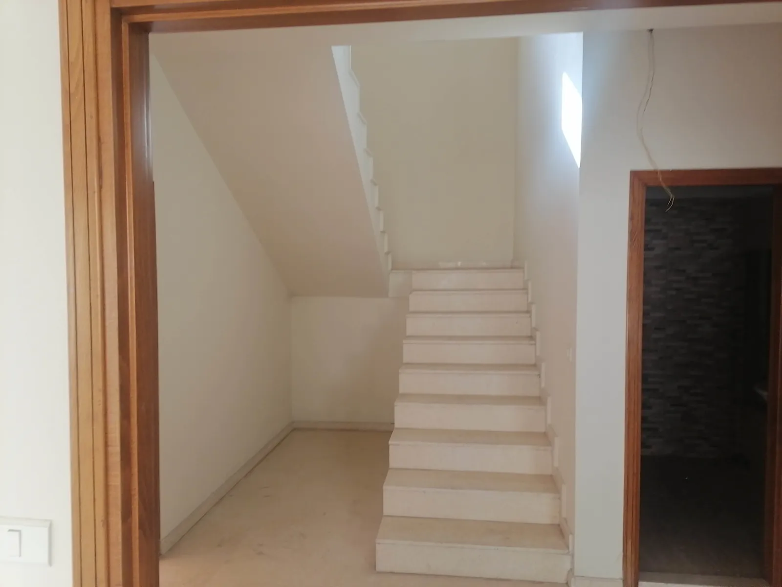 Prime Location Duplex in New Dekwaneh, Metn — الصورة 4