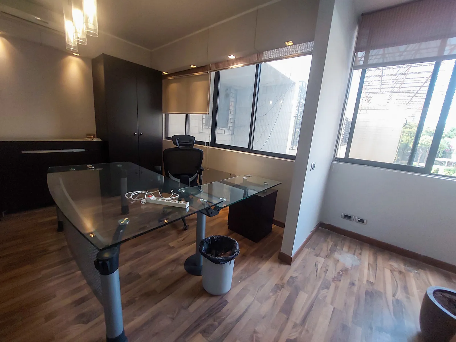Fully Furnished Location Office in Rabieh, Metn — الصورة 2