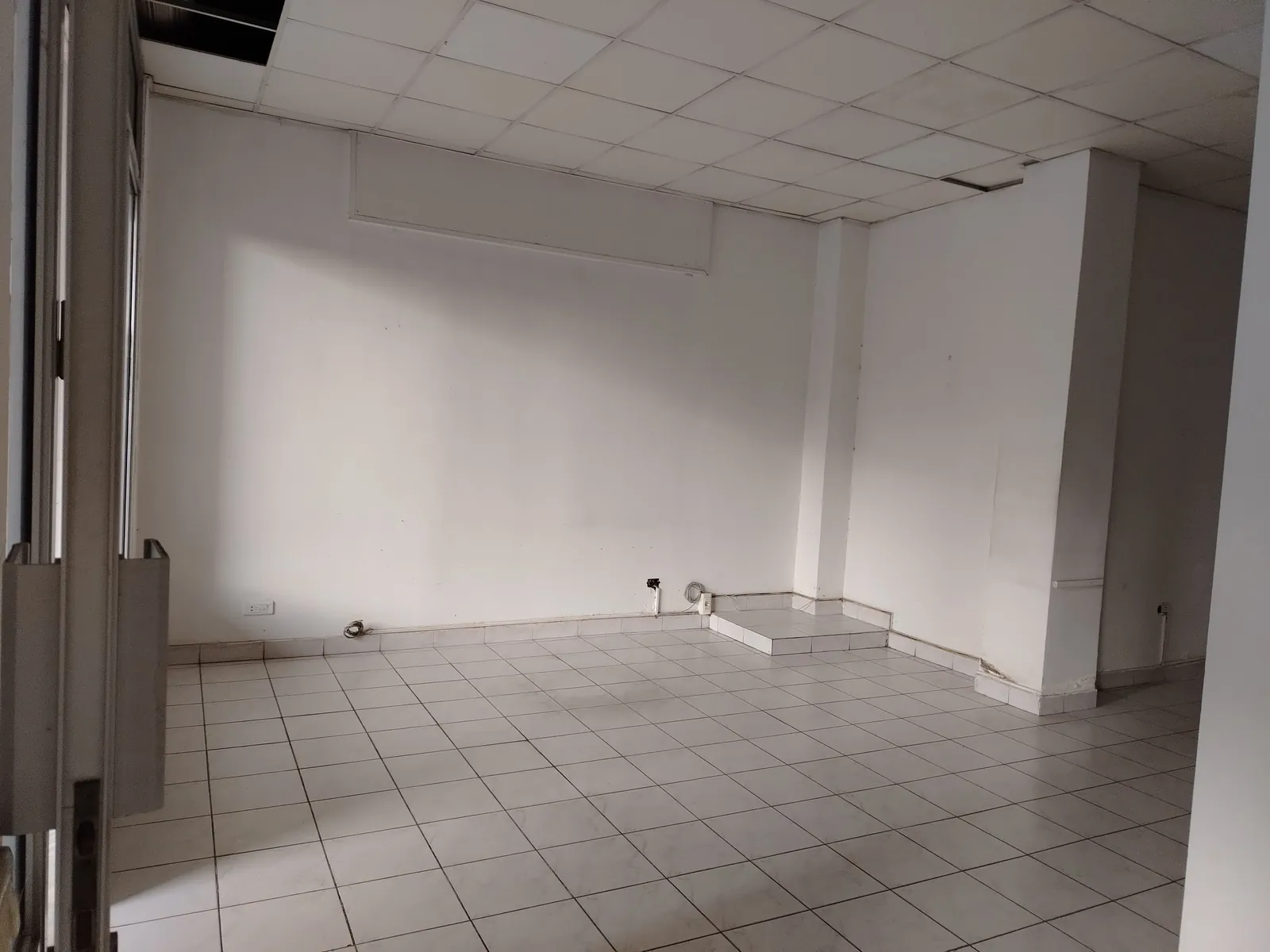Prime Location Warehouse in Jdeideh , Metn — photo 2