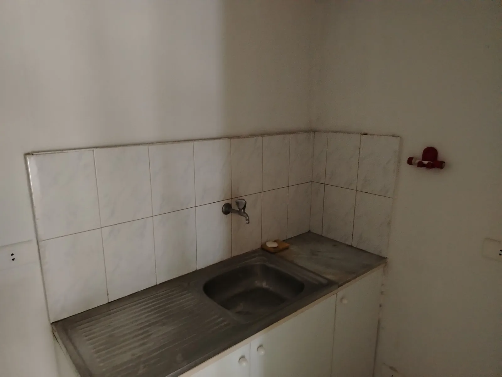 Prime Location Warehouse in Jdeideh , Metn — photo 3