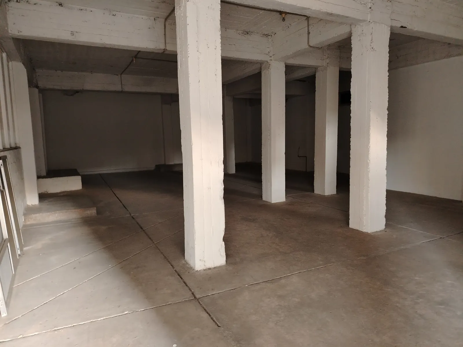 Prime Location Warehouse in Jdeideh , Metn — photo 5