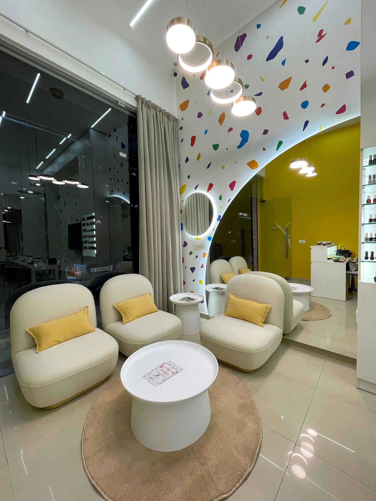 Fully Decorated Shop for Rent in Jal El Dib, Metn — photo 2