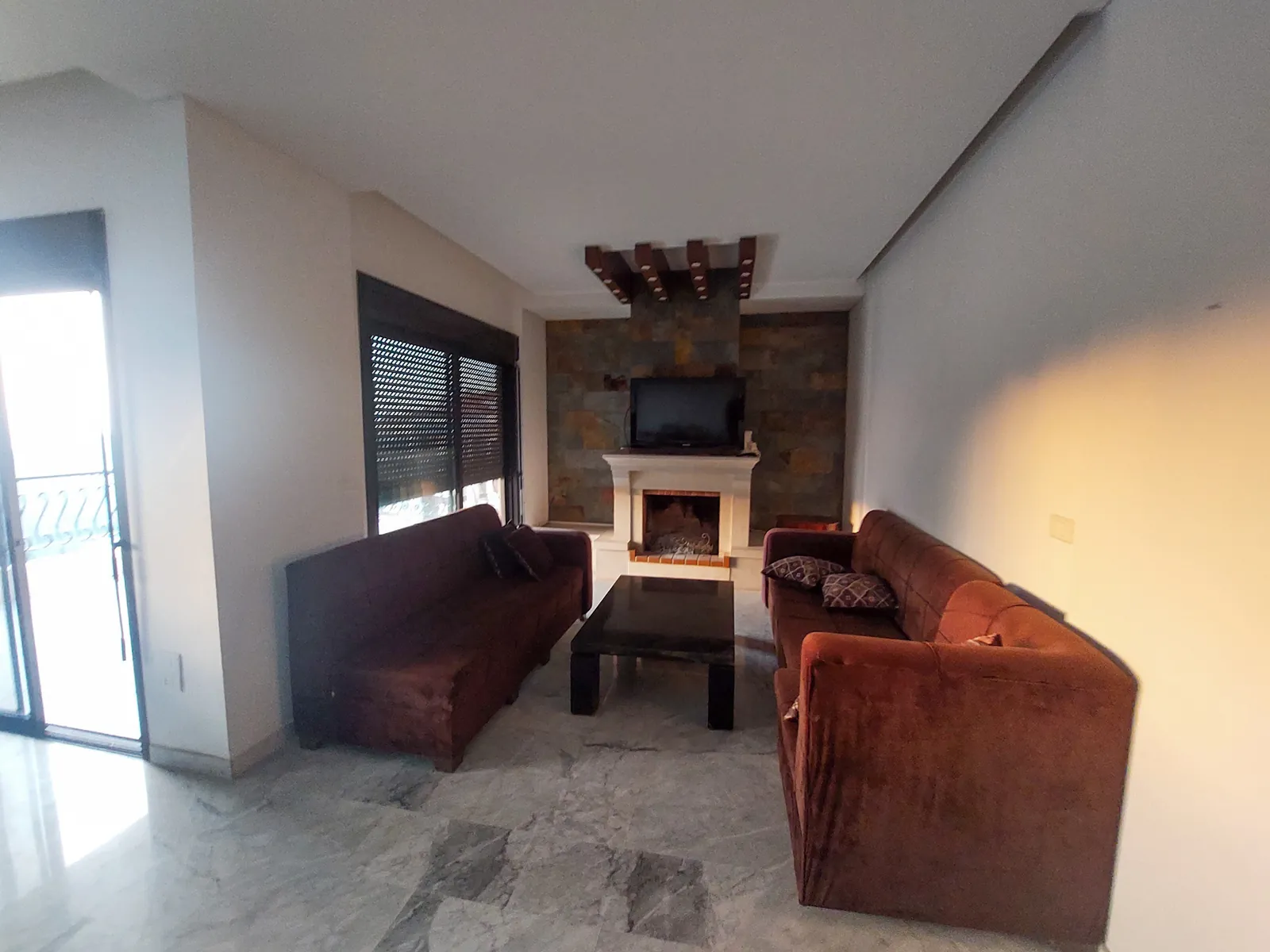 Furnished Duplex in Zikrit, Metn with a Breathtaking Sea View — الصورة 3
