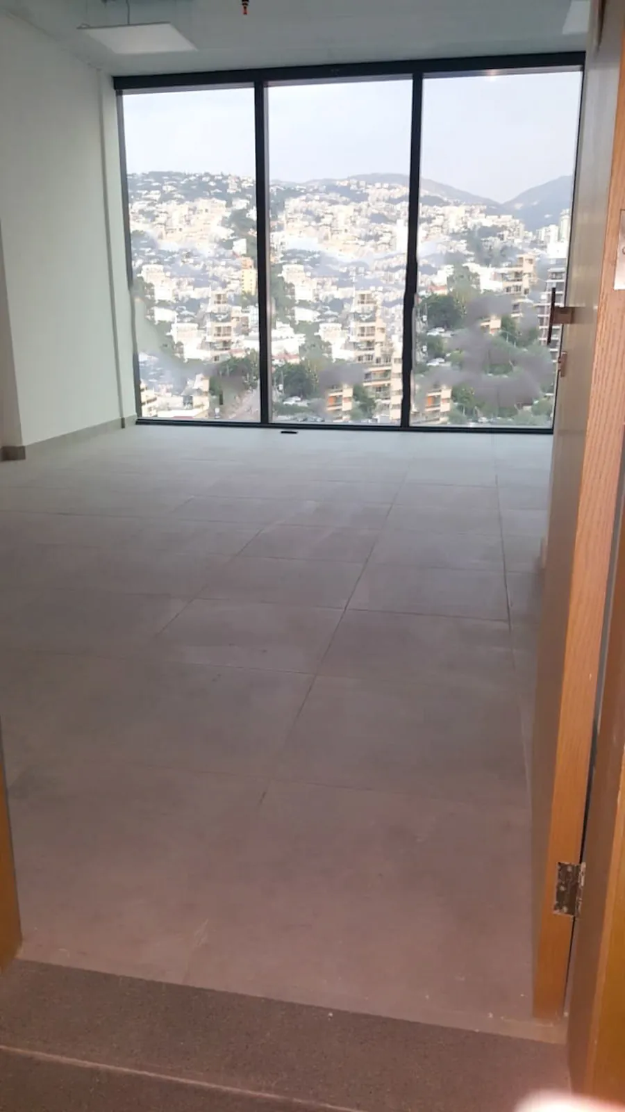 Prime Location Brand New Office in Naccache, Metn — الصورة 2