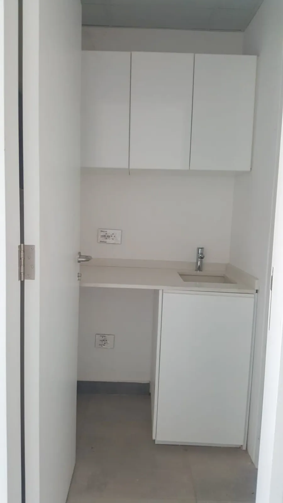 Prime Location Brand New Office in Naccache, Metn — الصورة 3