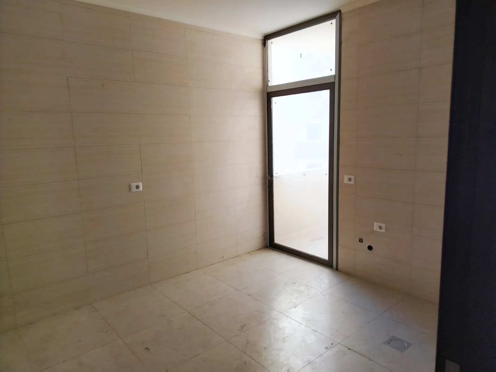 Brand New Apartment in Dekwaneh, Metn — الصورة 2