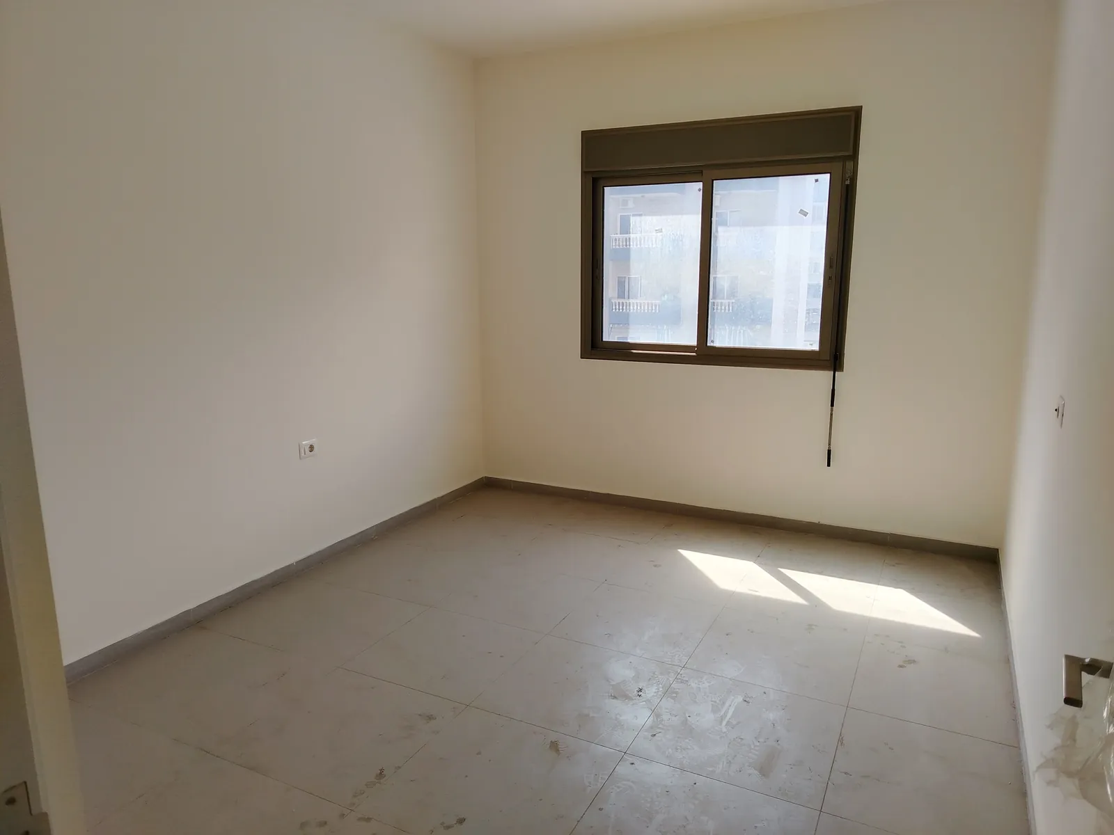 Brand New Apartment in Dekwaneh, Metn — الصورة 5
