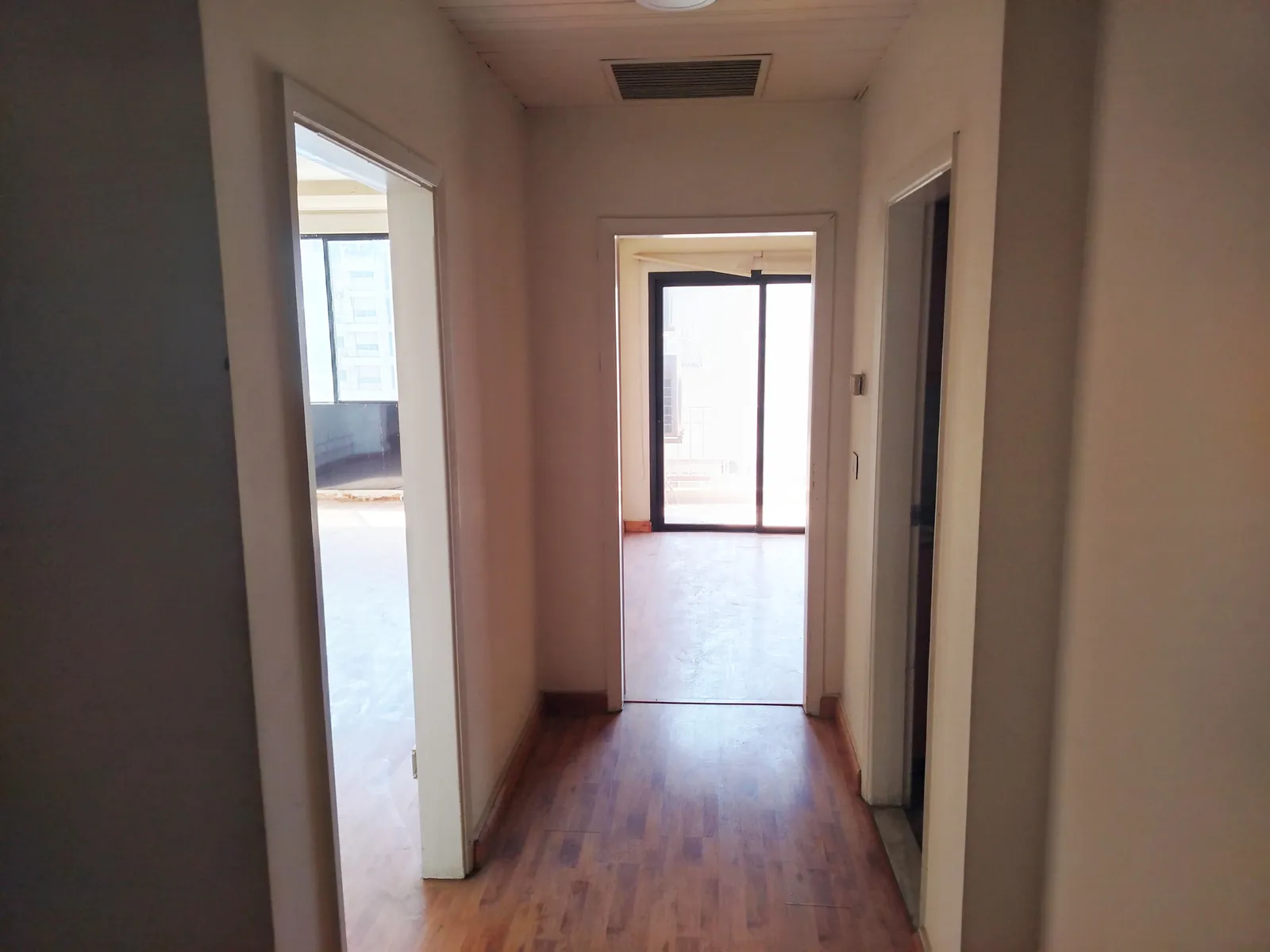 Office in Horsh Tabet, Metn — الصورة 2