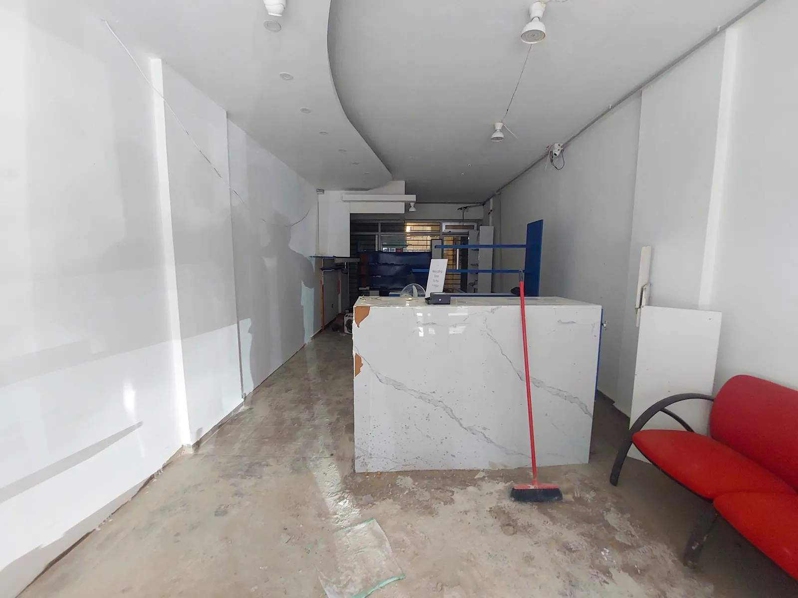 Prime Location Shop in Mtayleb, Metn