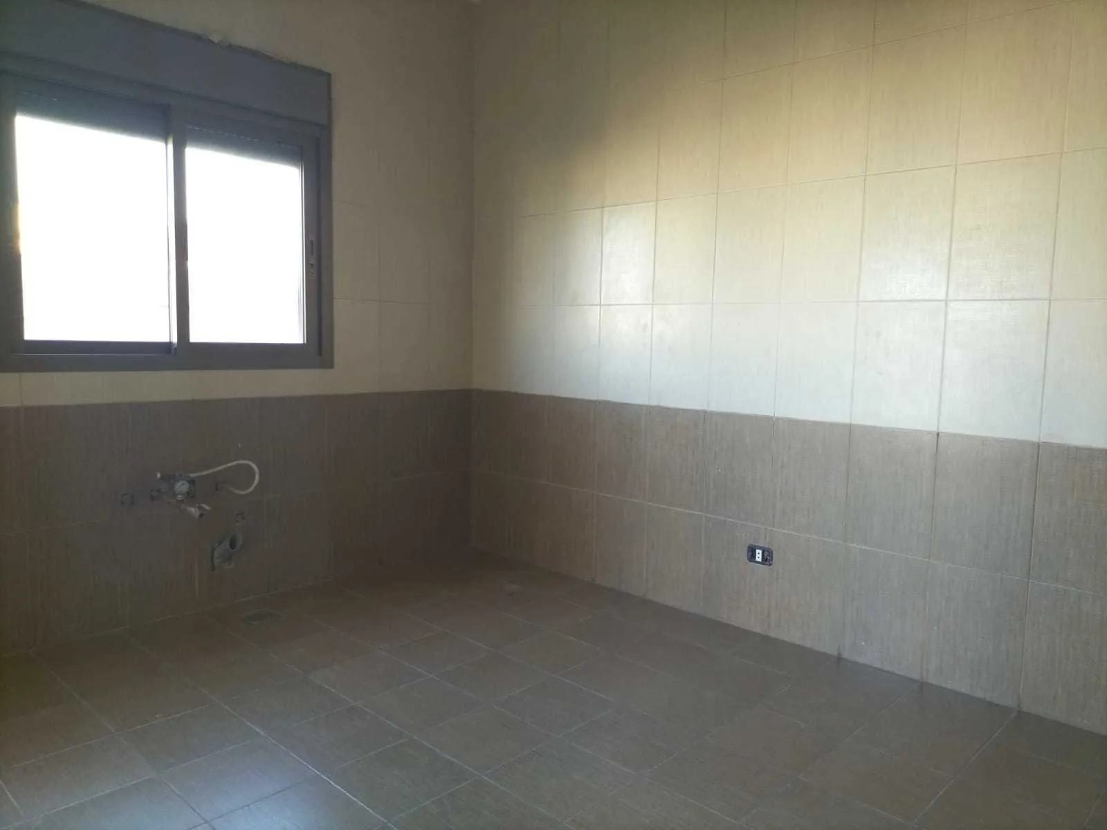 Prime Location Apartment in Hadath, Baabda with Sea View — الصورة 3