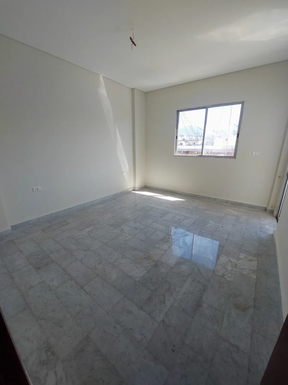Prime Location Apartment in Bauchrieh, Metn + Terrace — الصورة 5