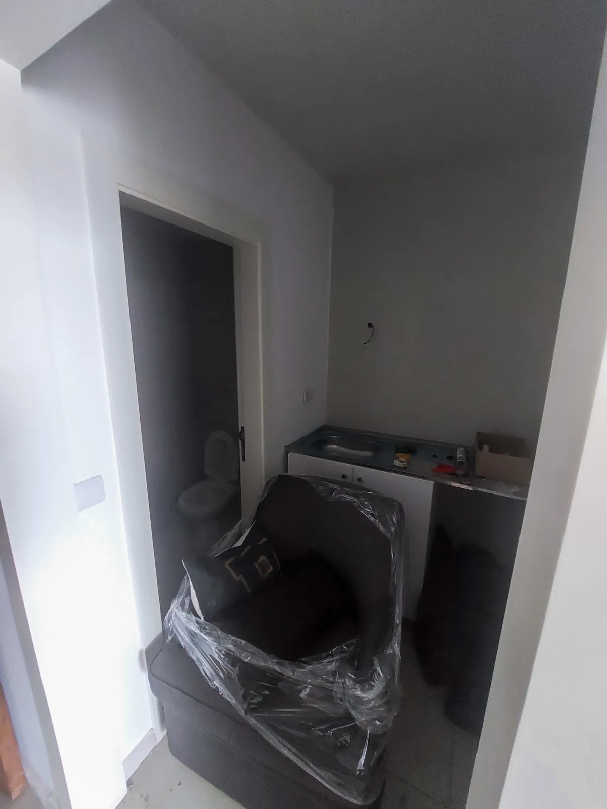 Prime Location Office in Rabieh, Metn — الصورة 4