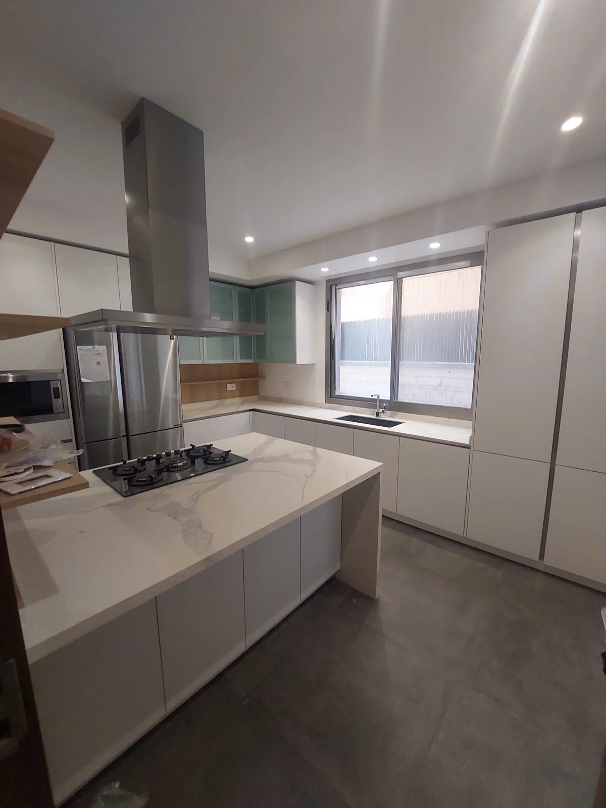 Brand New Apartment in Mtayleb, Metn with Terrace — الصورة 3