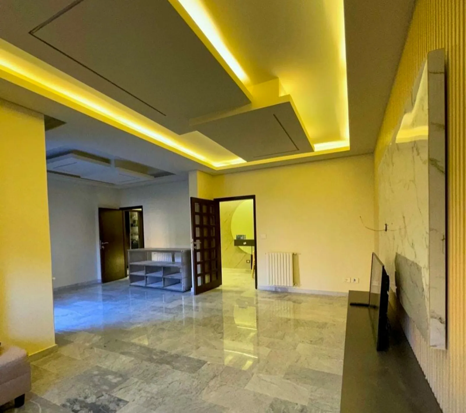 Semi Furnished Apartment in Dik El Mehdi, Metn — الصورة 2