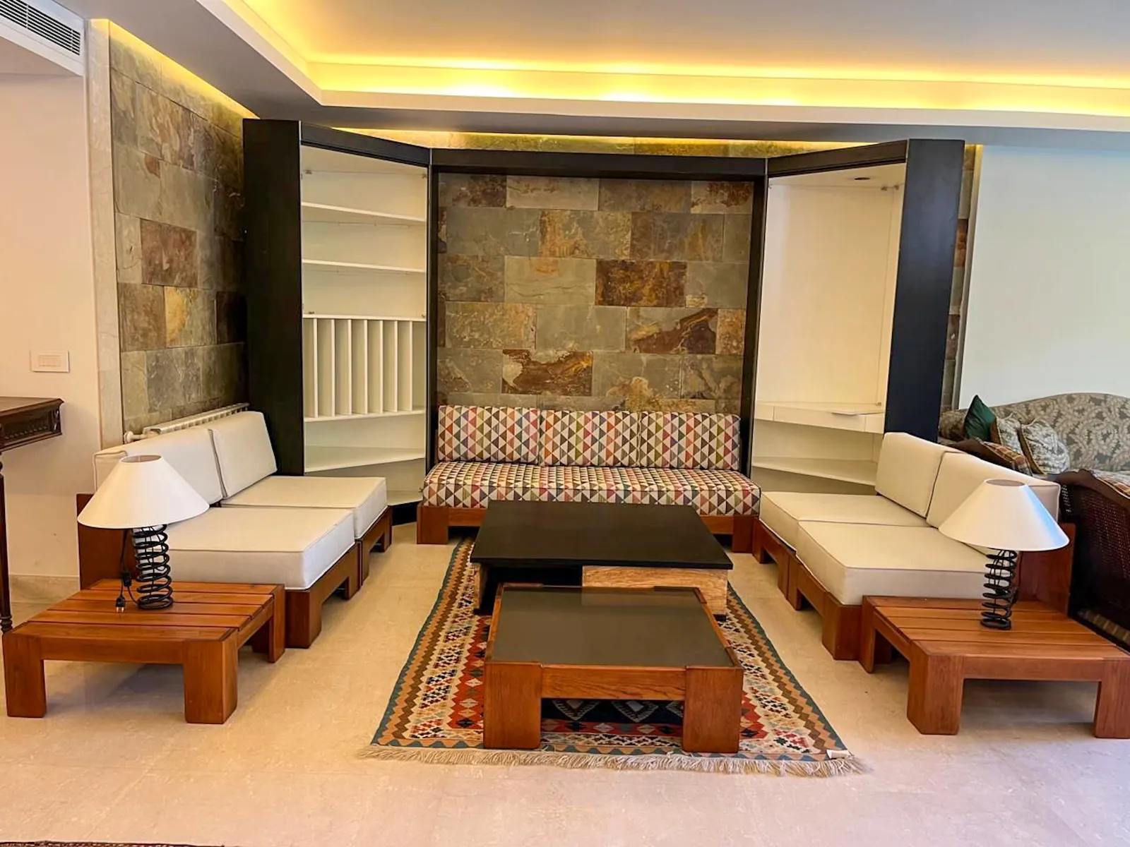 Fully Furnished Apartment in Biyada, Metn with Terrace
