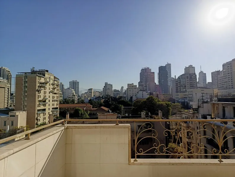 Apartment in Achrafieh Monot, Beirut with an Open View — الصورة 1