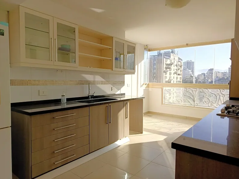 Apartment in Achrafieh Monot, Beirut with an Open View — الصورة 4