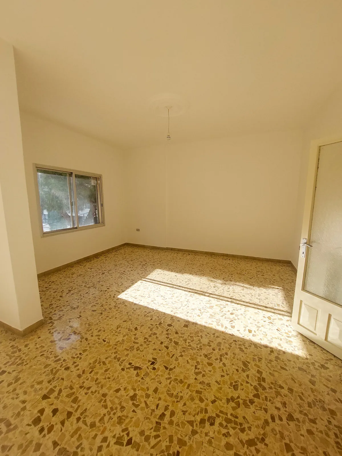 Prime Location Apartment in Sabtieh, Metn — الصورة 2