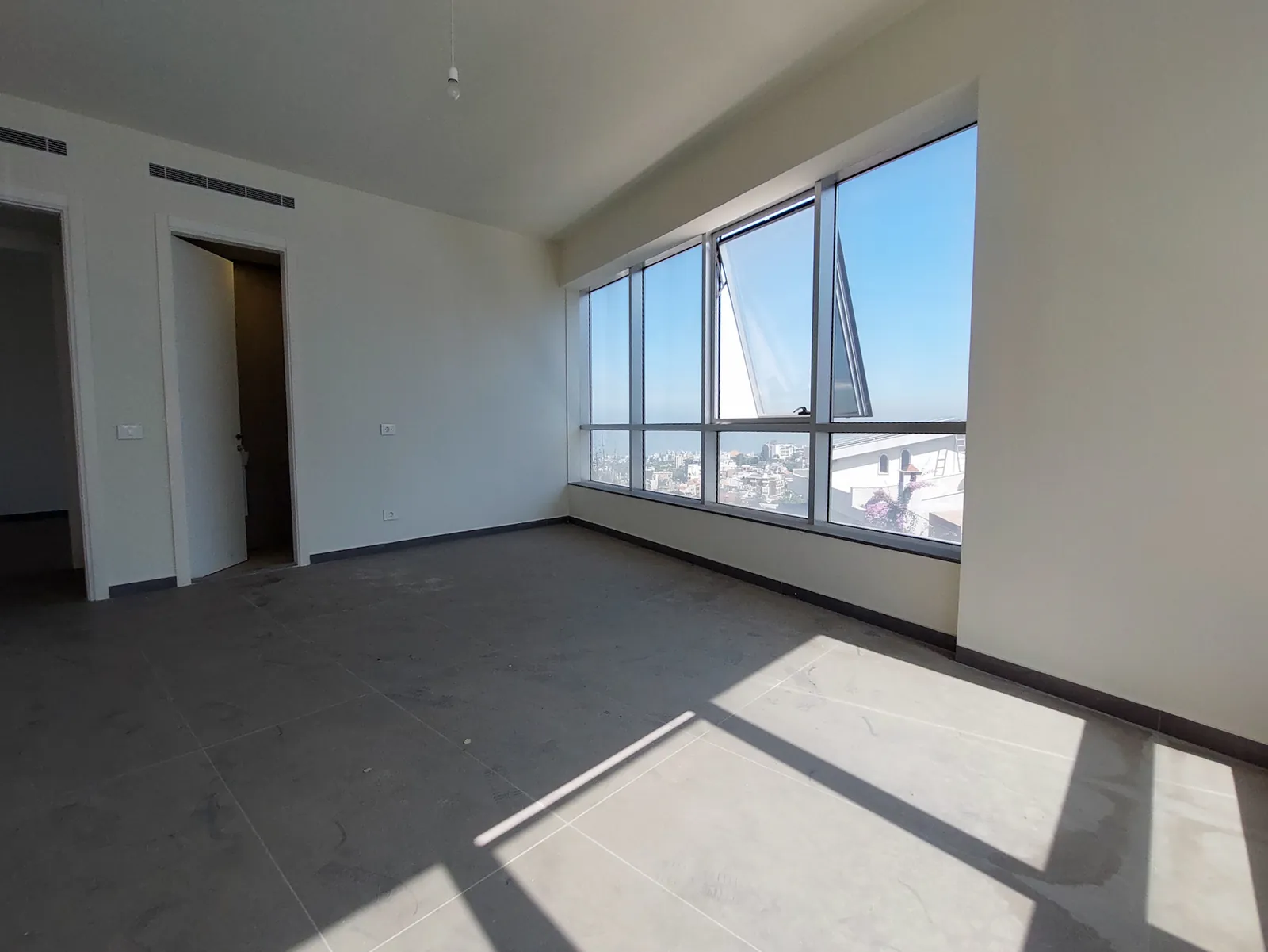 Prime Location Brand New Office in Beit El Chaar, Metn — الصورة 3