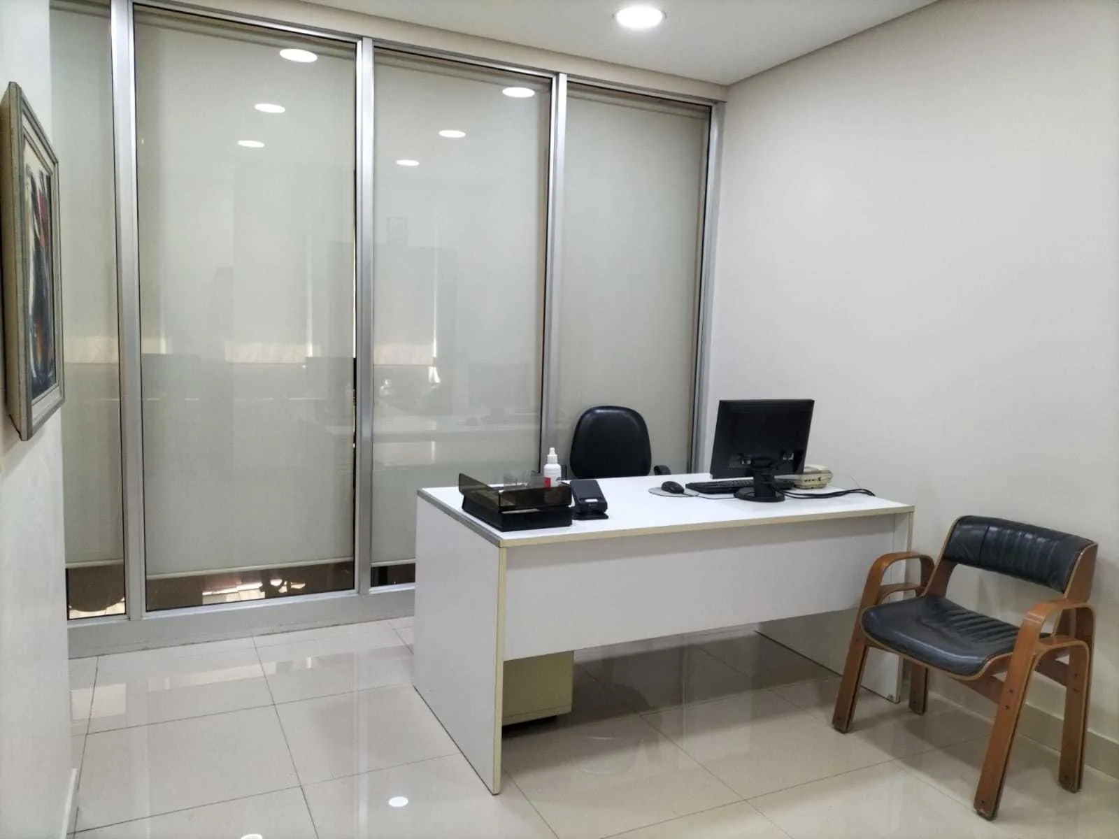 Prime Location Office in Hazmieh, Baabda — الصورة 3