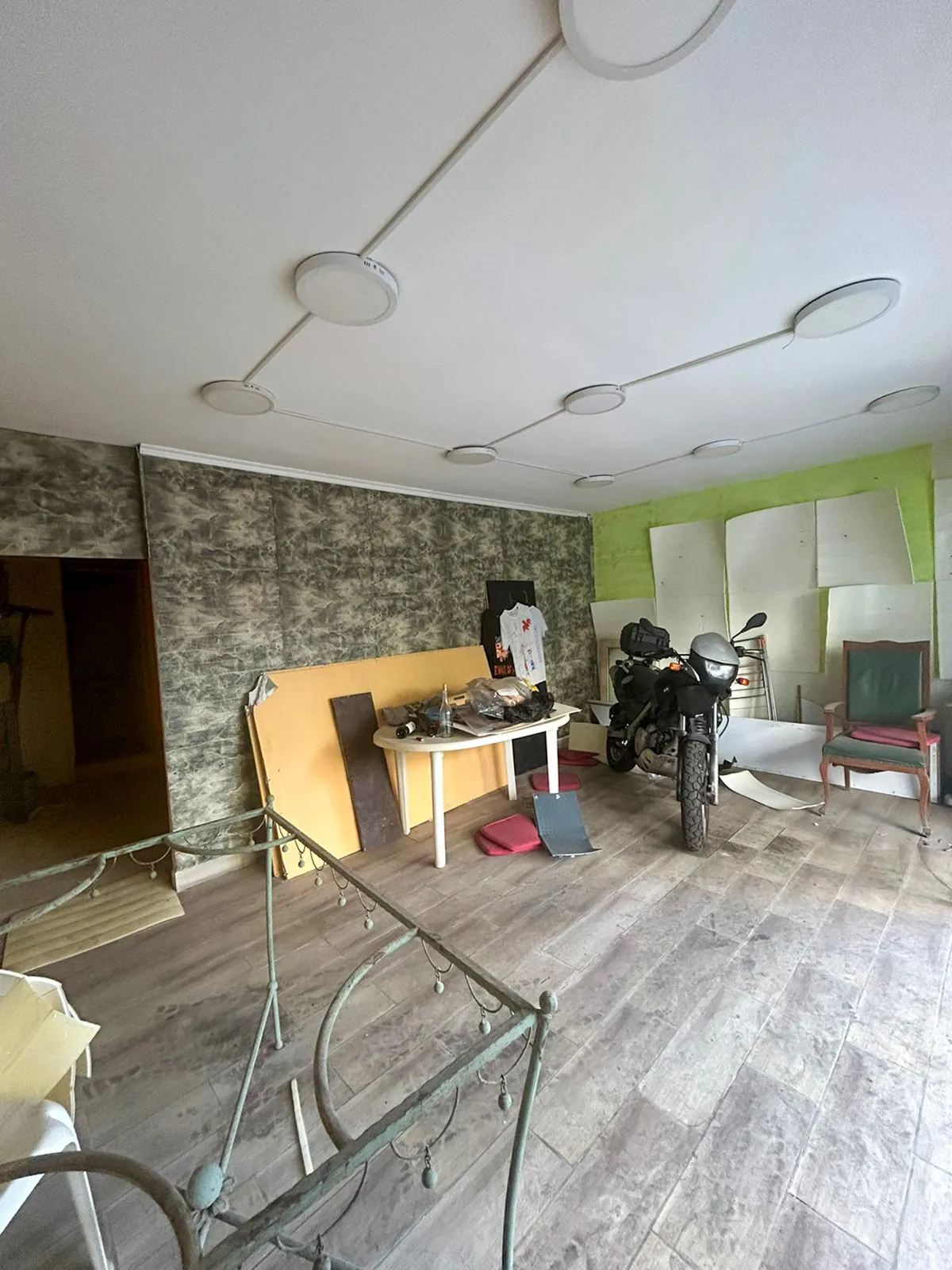Shop in Zalka, Metn — photo 1