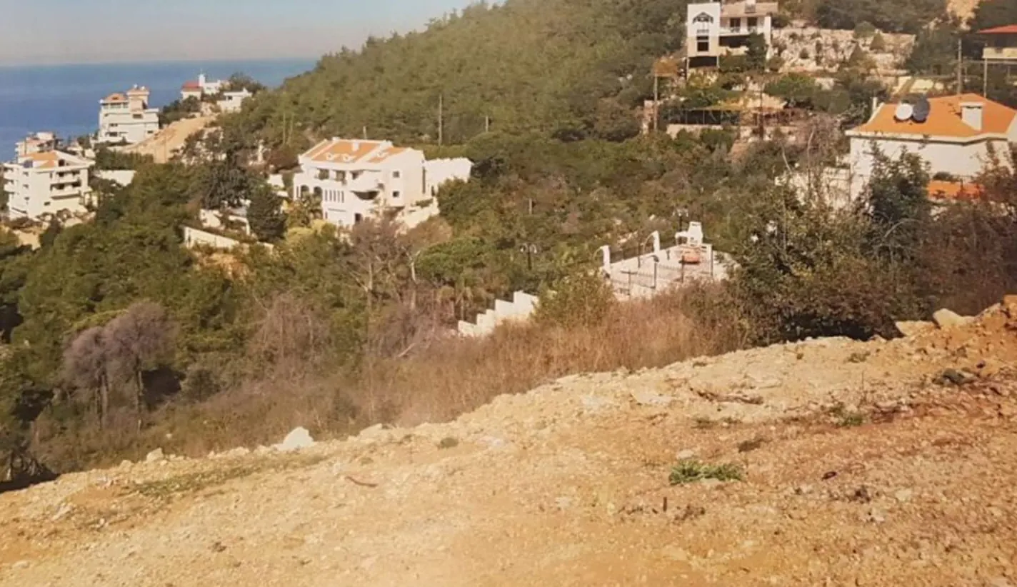 Land in Jouret El Ballout, Metn