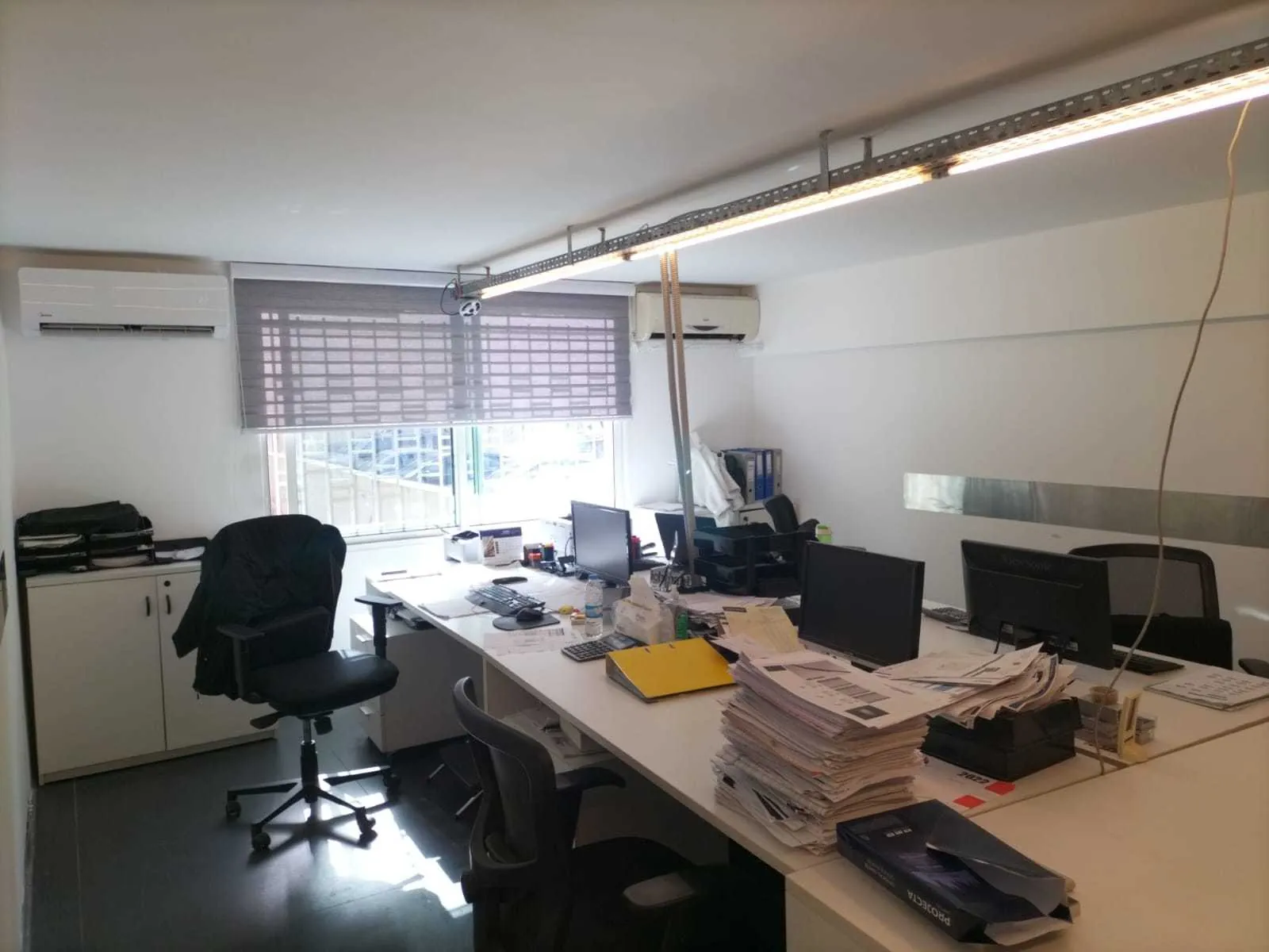 Prime Location Used Showroom in Jnah, Beirut — photo 4