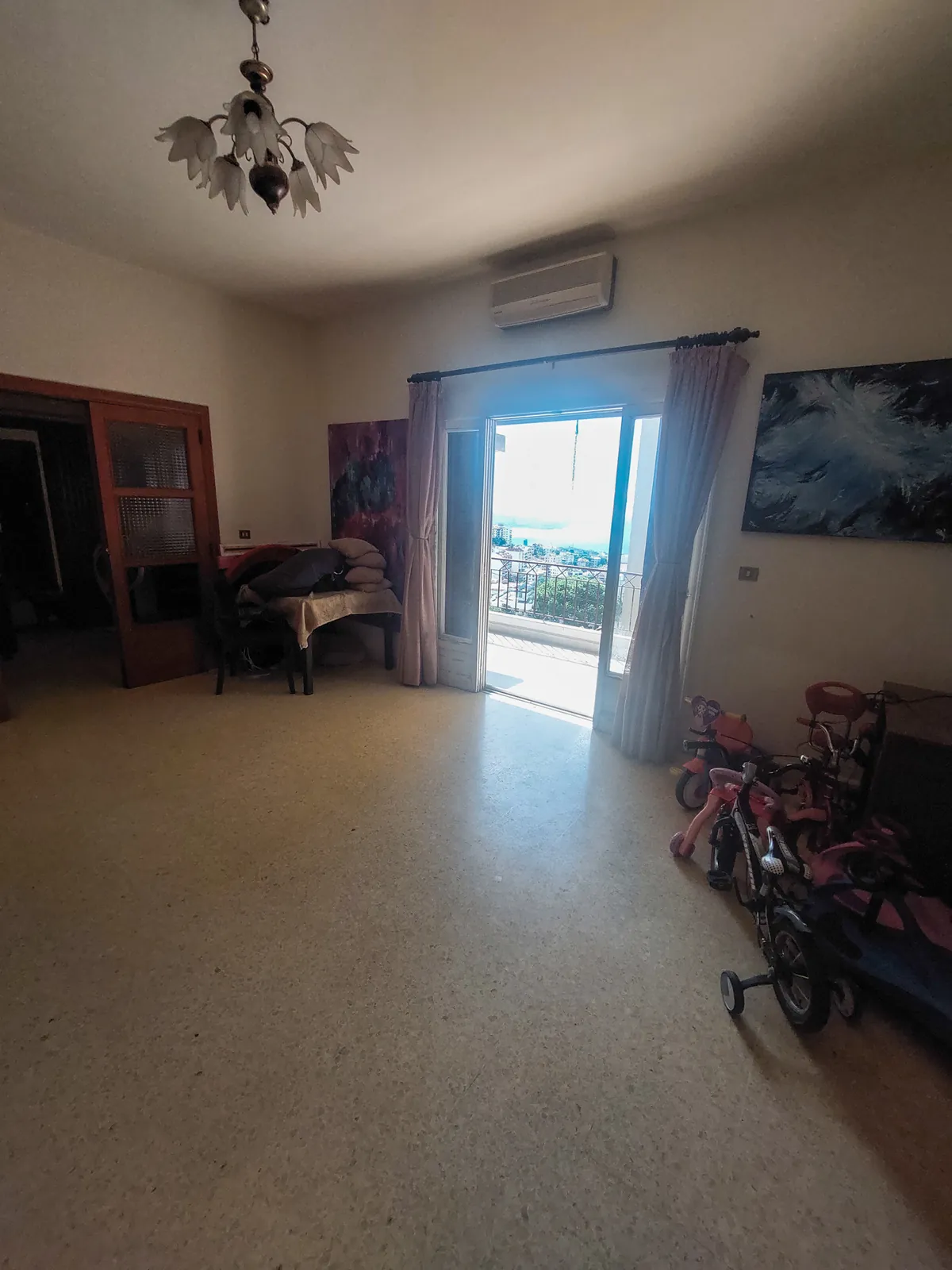 Apartment in Dik El Mehdi, Metn with Partial Sea View — الصورة 3