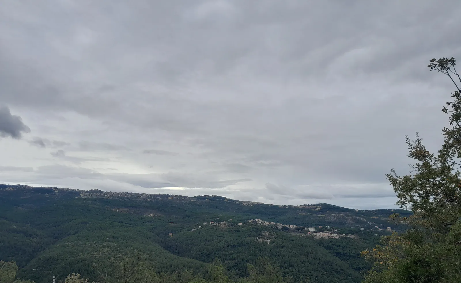 Land in Oyoun Broumana, Metn Overlooking the Mountains