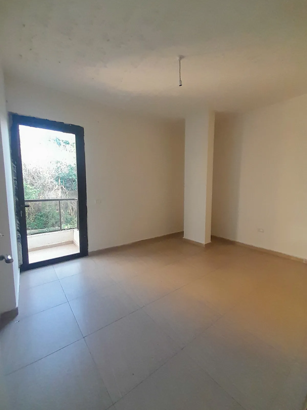 New Apartment in Tabarja, Keserwan with a Partial Mountain View — الصورة 4