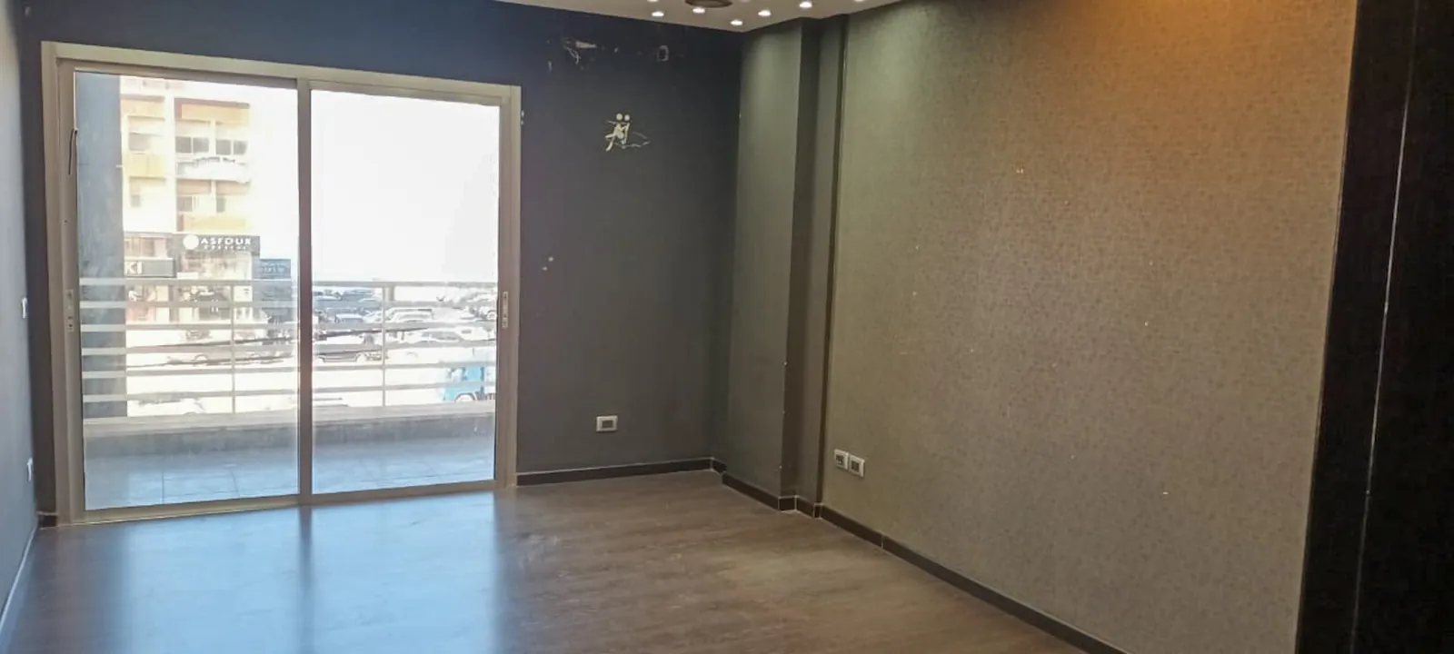 Prime Location Office in Jal El Dib, Metn — الصورة 3