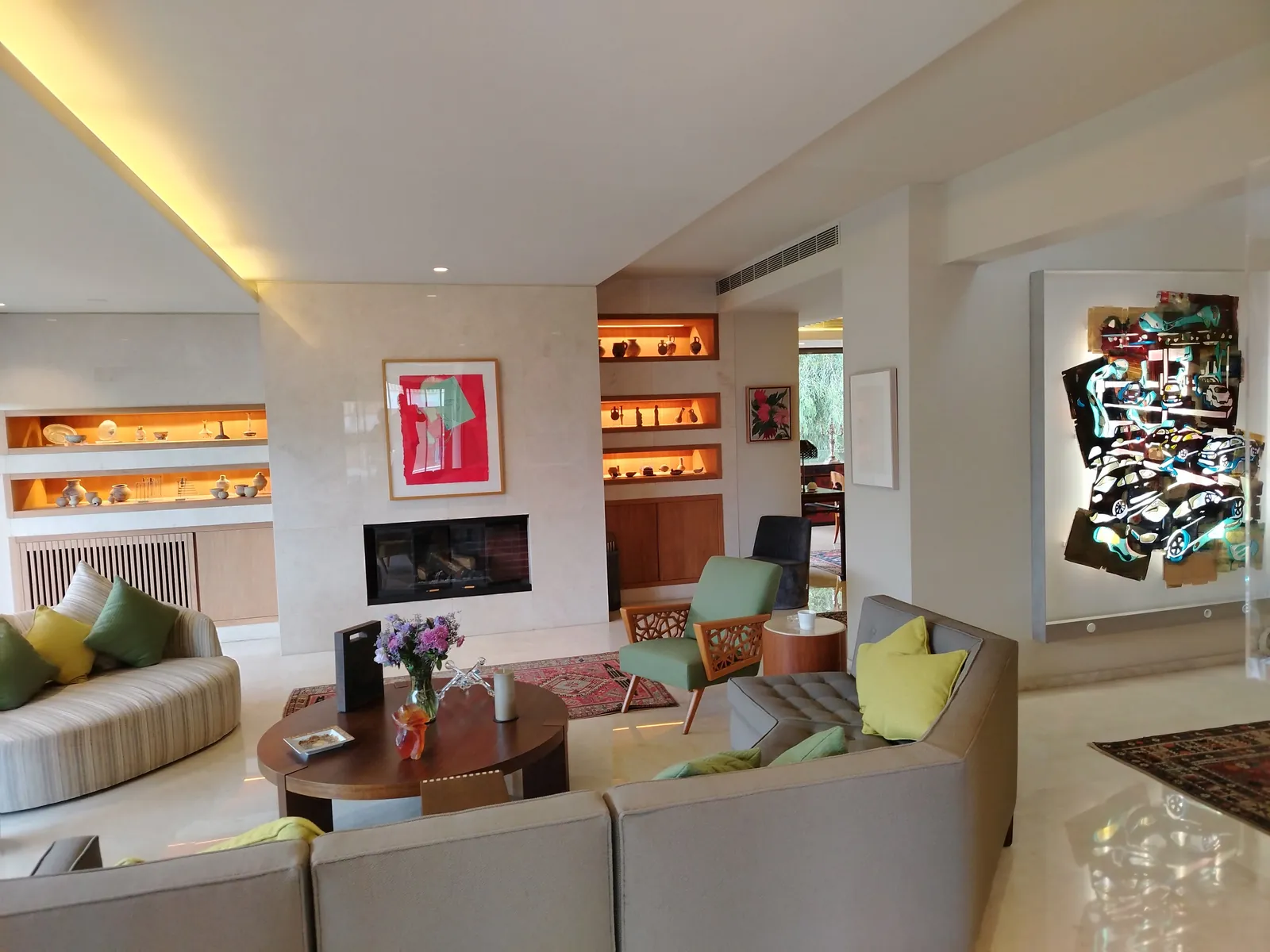 Deluxe Triplex Villa in Beit Meri, Metn with Sea & Mountain View — الصورة 3