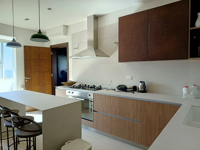 Furnished Apartment in Mansourieh, Metn with City & Sea View — الصورة 3