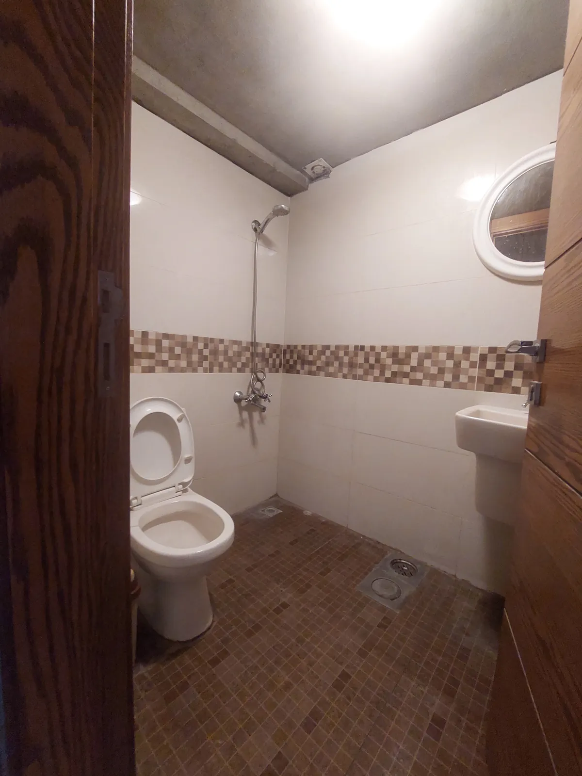 Prime Location Office in Mtayleb, Metn — الصورة 5