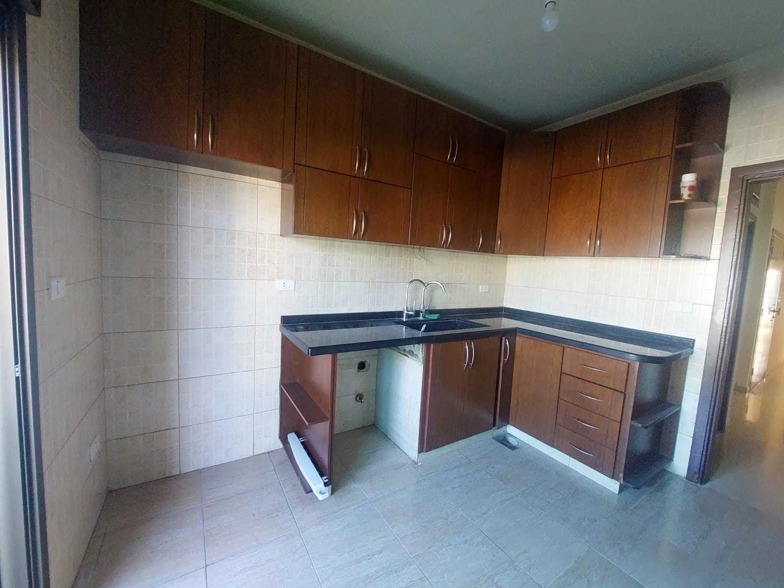 Prime Location Apartment in New Rawda, Metn — الصورة 5