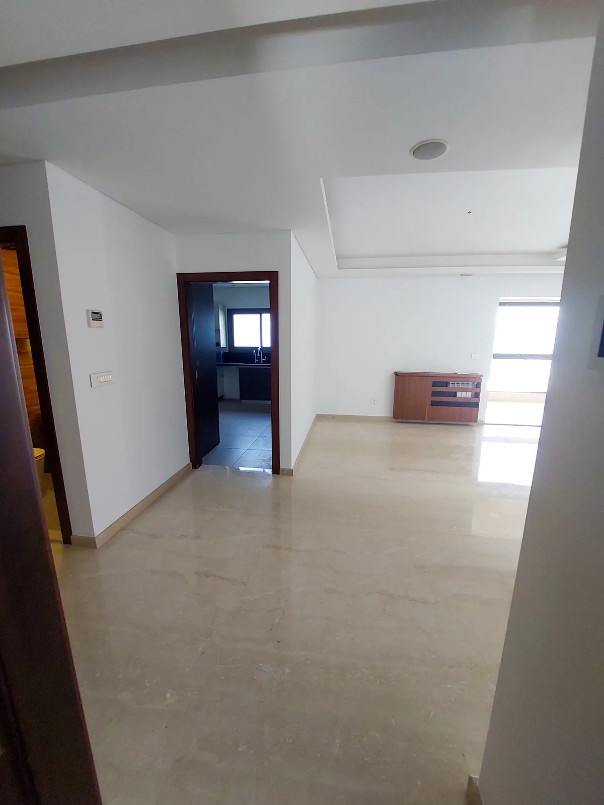 New Apartment in Elissar, Metn with a Breathtaking Sea View — الصورة 4