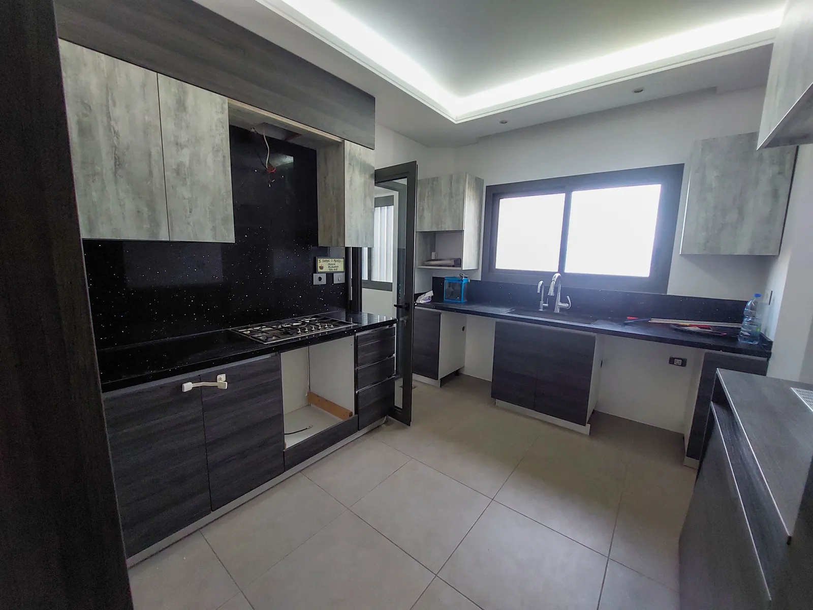 New Apartment in Elissar, Metn with a Breathtaking Sea View — الصورة 5