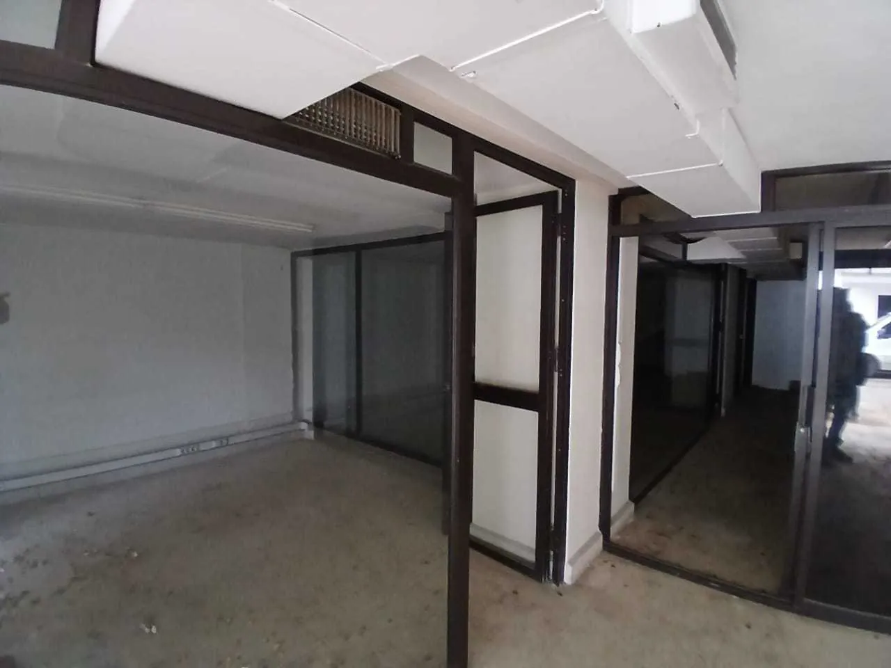 Shop in Bauchrieh, Metn — الصورة 3